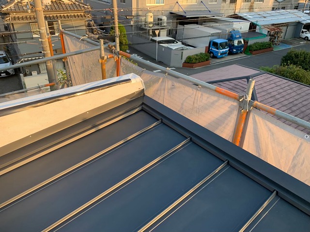 立平工法で片流れ屋根施工